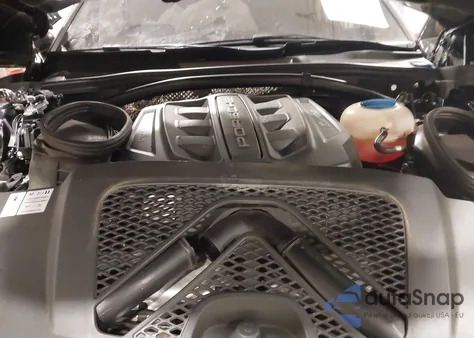 2018 Porsche Macan Turbo W/Performance Package z USA, uszkodzony, nr VIN WP1AF2A58JLB70887